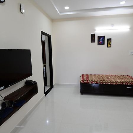 Divya Comforts- 2Bhk Tirupati Zewnętrze zdjęcie