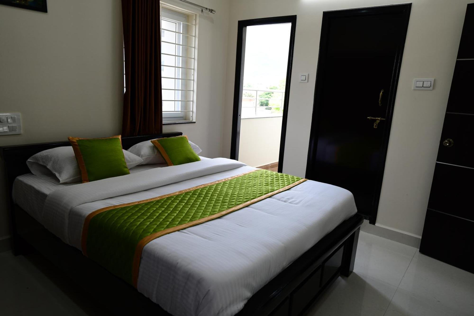 Divya Comforts- 2Bhk Tirupati Zewnętrze zdjęcie